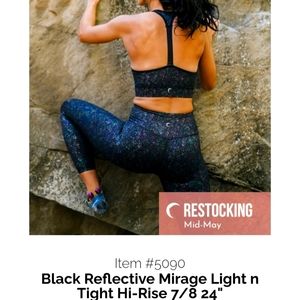 Zyia Black Reflective Mirage Light n Tight